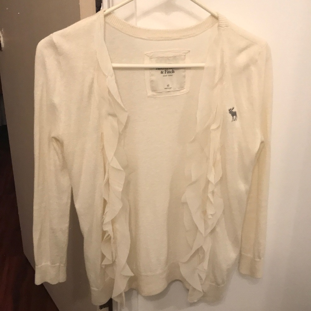cream white abercombie cardigan ruffle details